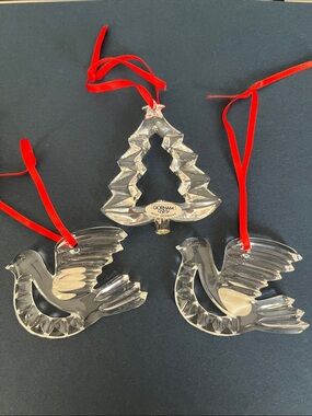 Wow! Set of 3 Gotham lead crystal ornaments $15